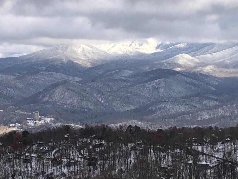 Spacious Gatlinburg Condo With Million Dollar Mountain Views Экстерьер фото