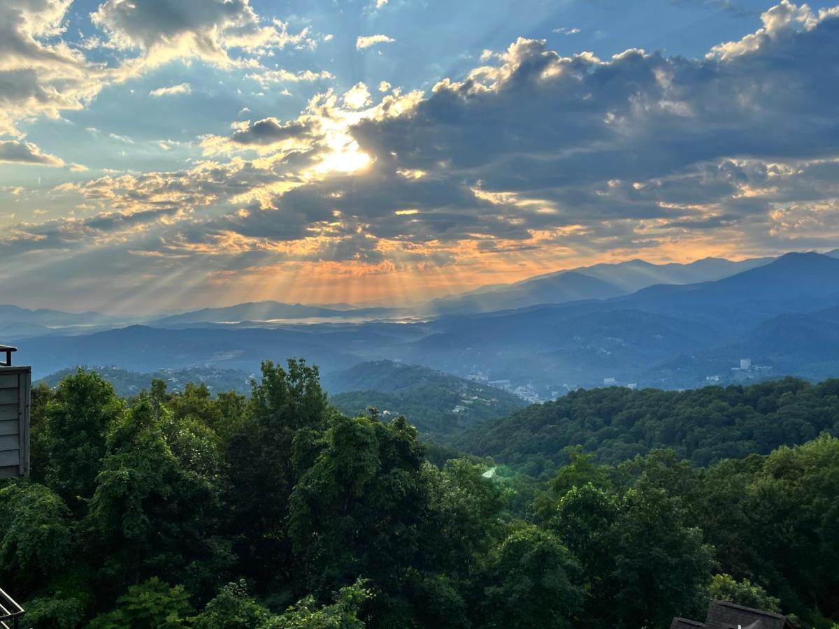 Spacious Gatlinburg Condo With Million Dollar Mountain Views Экстерьер фото